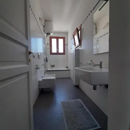 Apartment Dimora Sagrado *
